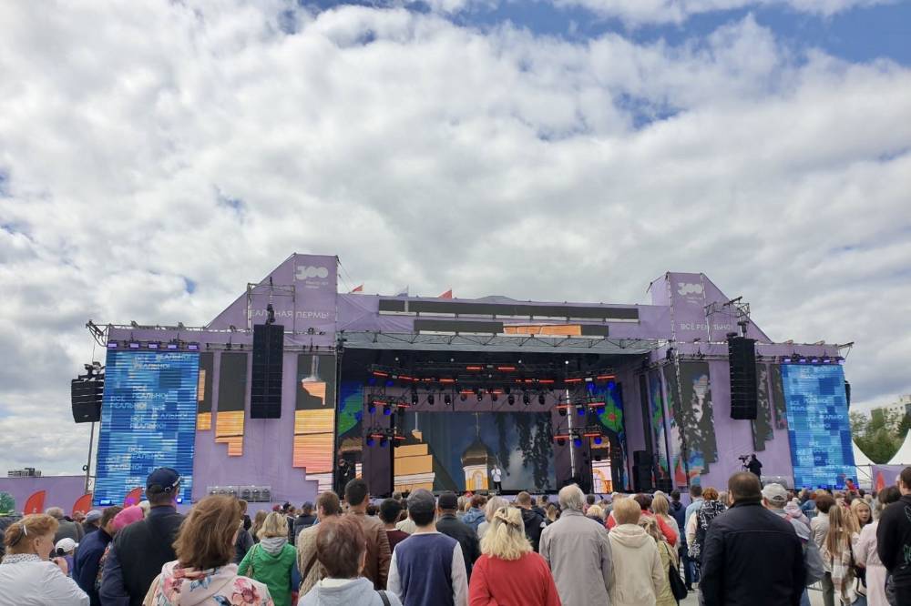 ​Хедлайнерами закрытия фестиваля «Город встреч» в Перми станут Лев Лещенко и группа «Ленинград»