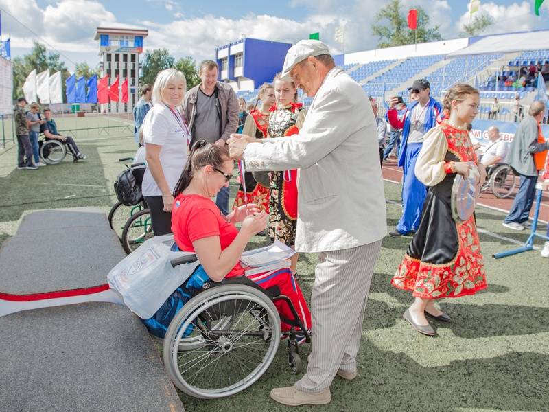 300 спортсменов-инвалидов приняли участие в легкоатлетическом этапе Парафестиваля