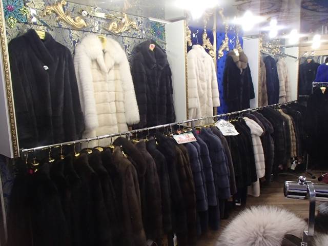 Пермские таможенники наложили арест на 138 шуб