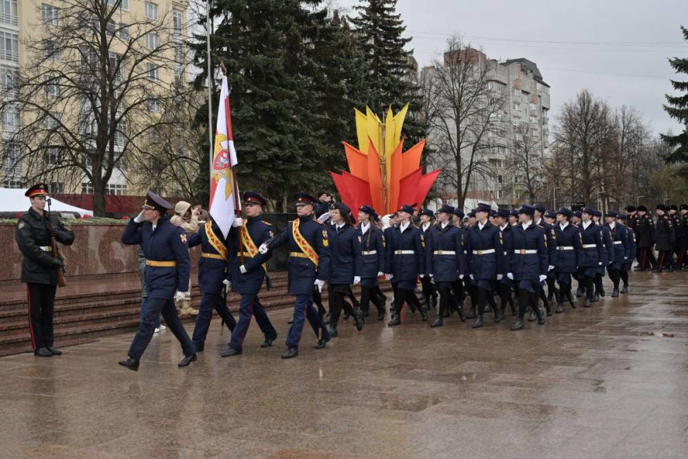 В региональном конкурсе «Смотр Строя – Парад Памяти» приняли участие более 600 человек