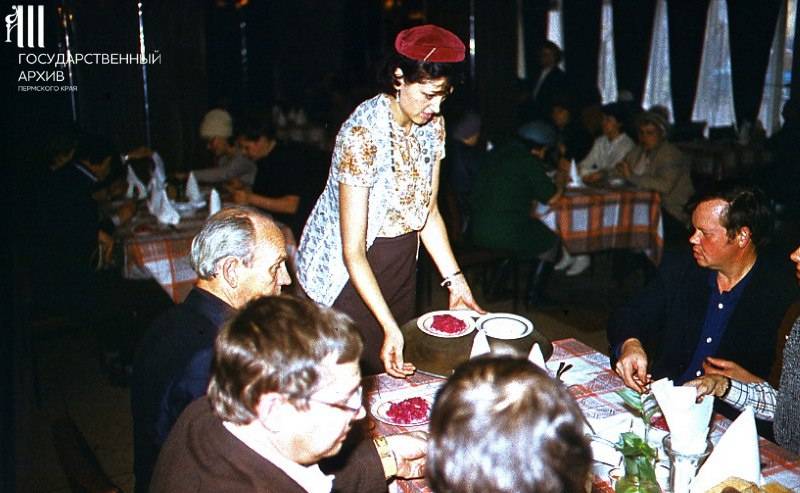 Из «Орбиты» в «Космос». Какими были советские кафе и рестораны в Перми? 