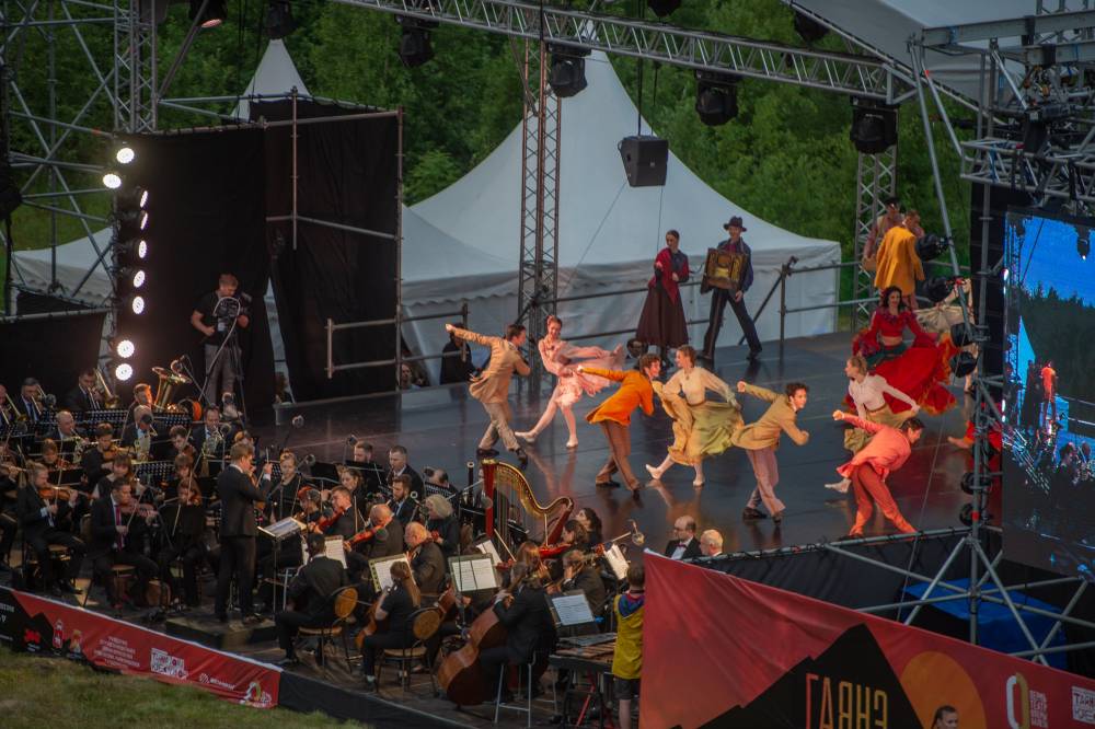 Музыка ожила на вершине. В Губахе состоялся фестиваль «Тайны горы Крестовой»