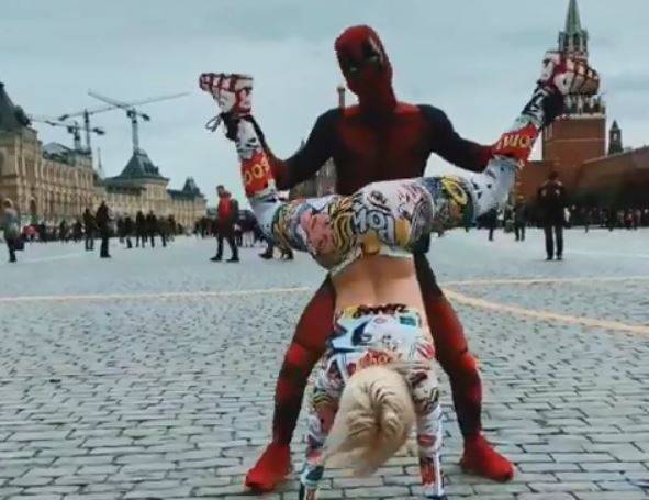 ​Пермский Дедпул «отсидел в отделении» за тверк на Красной площади