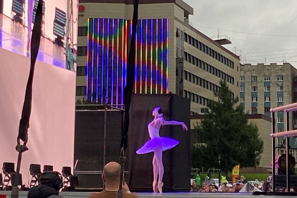 ​Прима-балерина Светлана Захарова и артисты Большого театра выступили на эспланаде в Перми