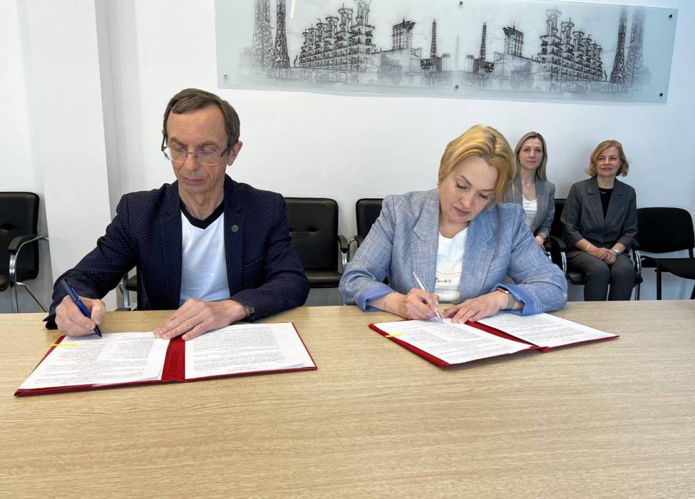 «Азот» подписал договор о сотрудничестве с Березниковским строительным техникумом