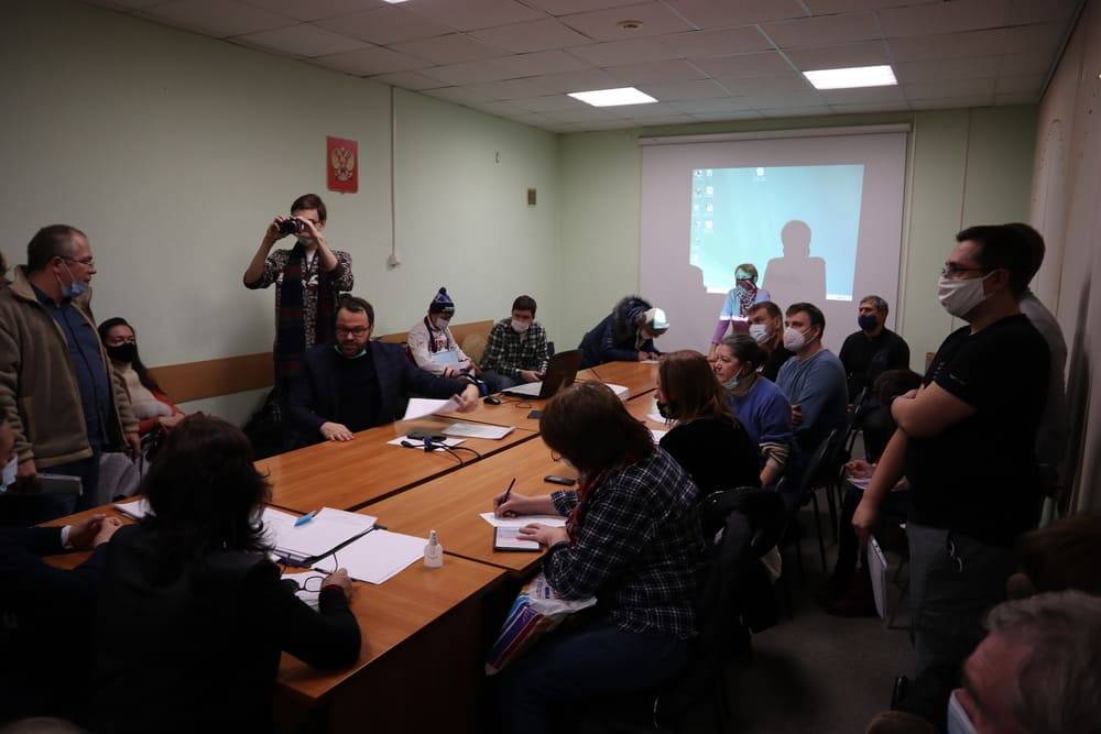 О чем шумят деревья. Жители Перми выступили против застройки рядом с Черняевским лесом