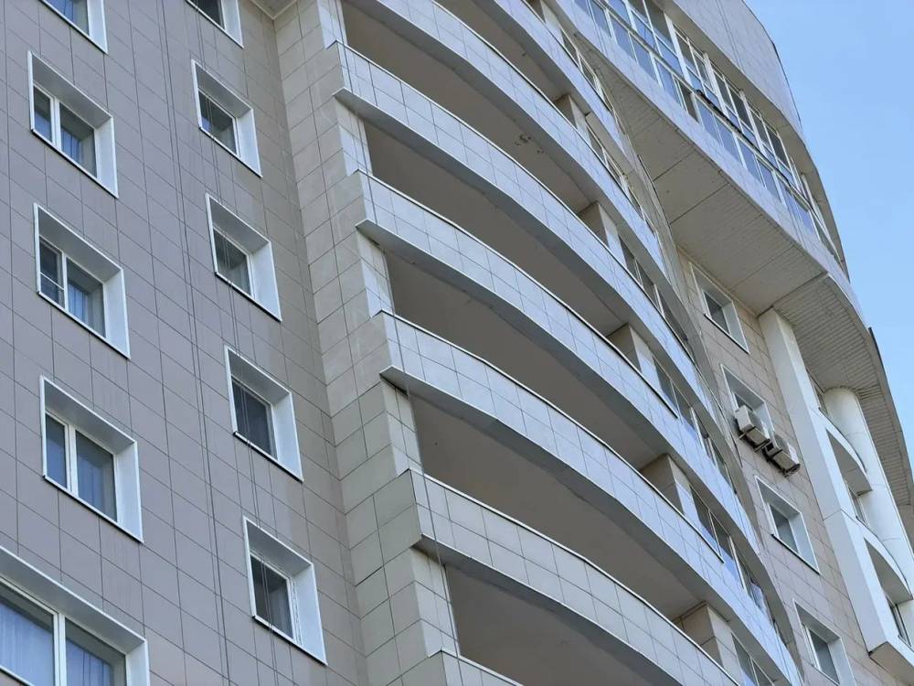 В Перми завершили основные работы по восстановлению дома, поврежденного во время атаки БПЛА