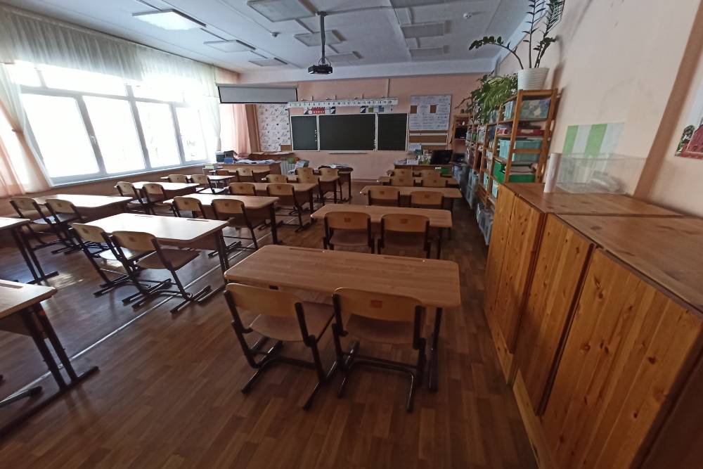 ​В пермской школе № 12 прекращен договор с директором