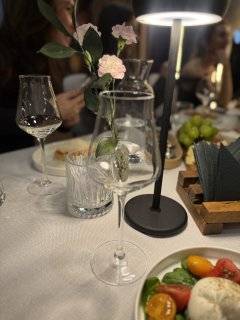 ВТБ: россияне оставляли больше чаевых на новогодних праздниках