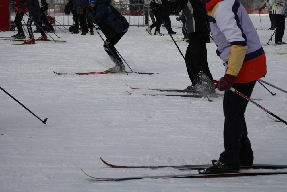 ​В Соликамске школа заставляла учеников платить за аренду лыж 