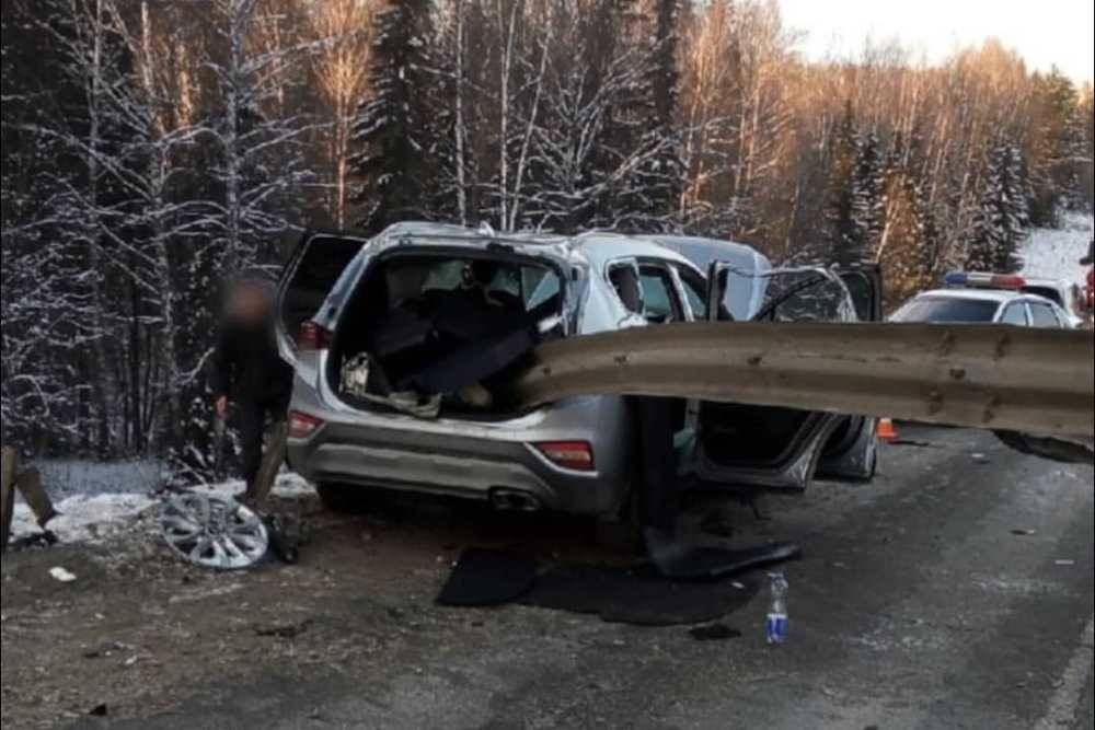 ​В Пермском крае водитель внедорожника налетел на отбойник 