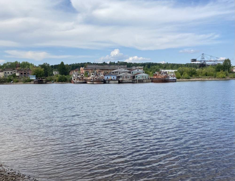 ​Пермяк самовольно установил забор на пляже в микрорайоне Заозерье