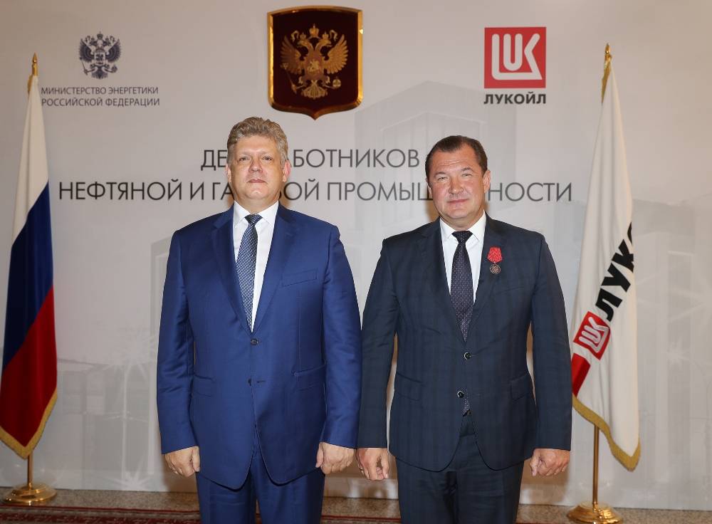 ​Генеральный директор «ЛУКОЙЛ-ПЕРМИ» Олег Третьяков получил награду от президента