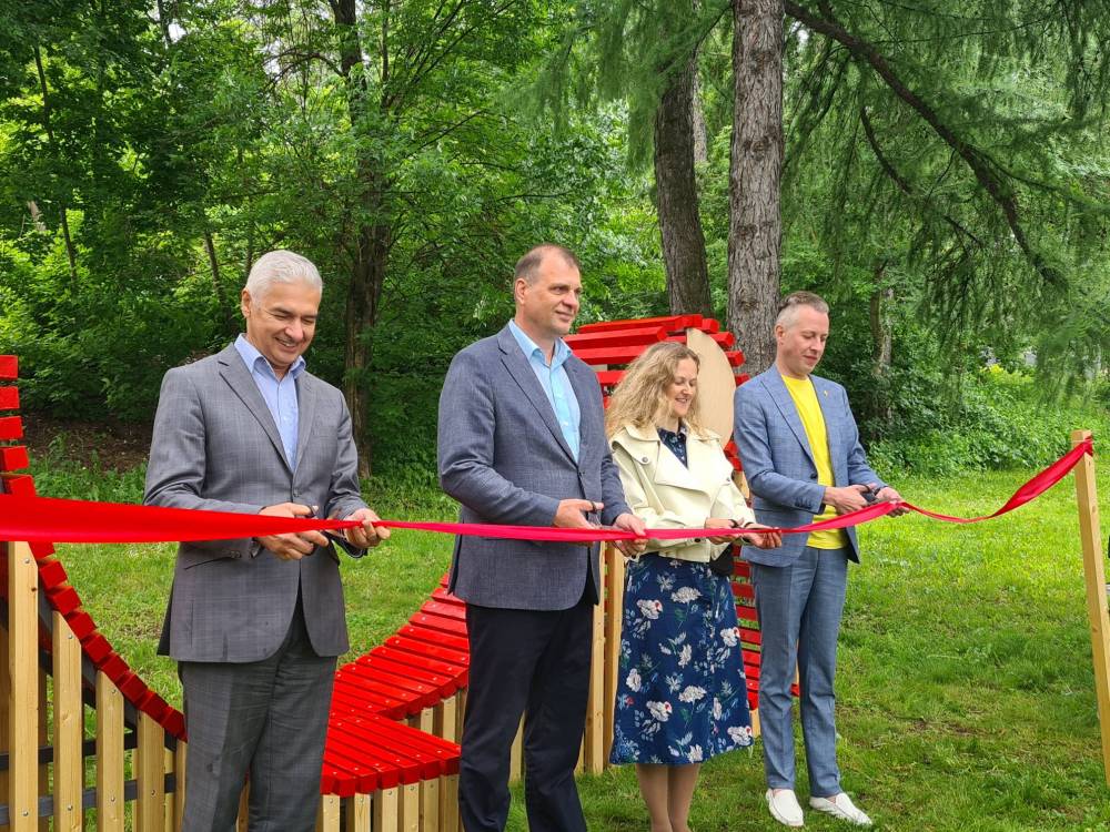 Арт-объект «Сладкая Пермь»  появился на городской набережной