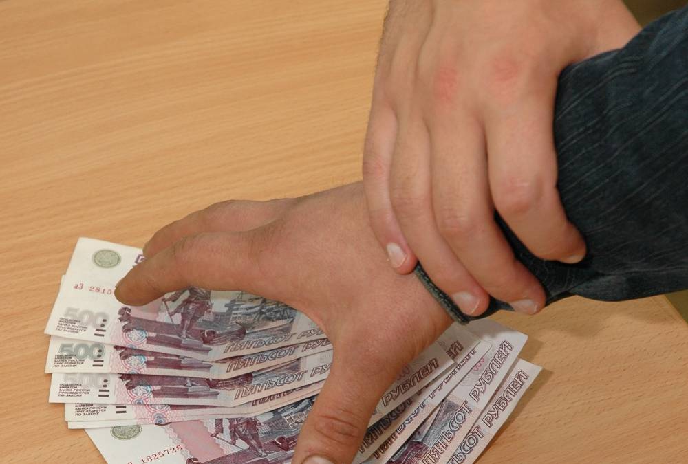 В Пермском крае задержан следователь МВД за взятку в 1,2 млн рублей