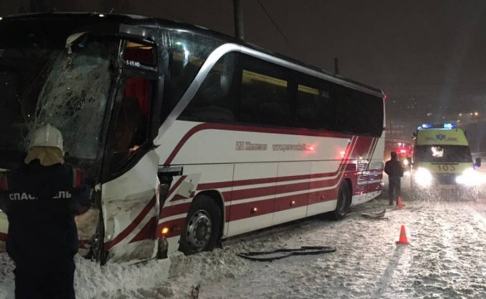 ​В Пермском крае столкнулись два автобуса 