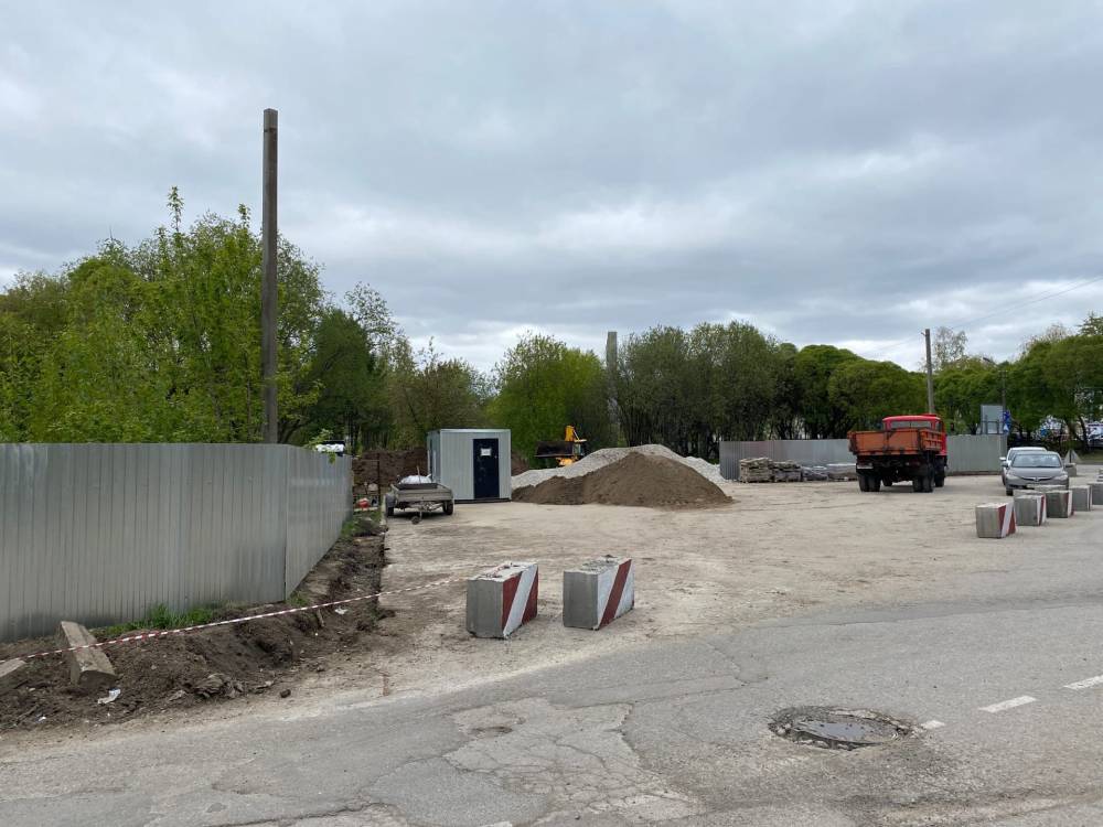 В микрорайоне Вышка-2 началась реконструкция сквера 