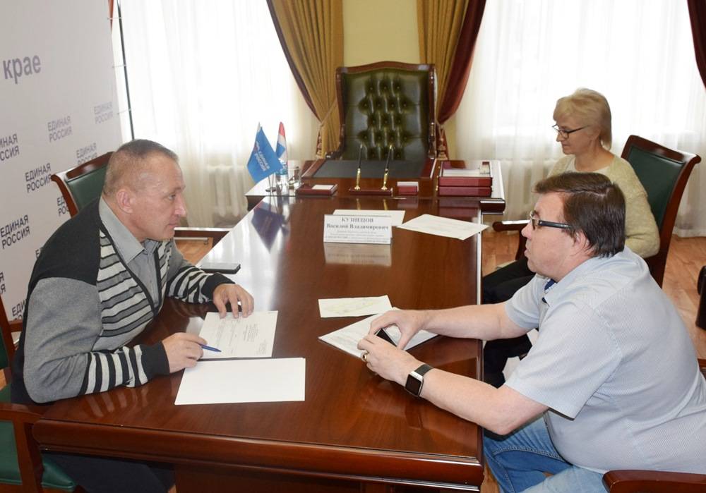 «Единая Россия» в Прикамье провела единый день приема граждан к Дню знаний