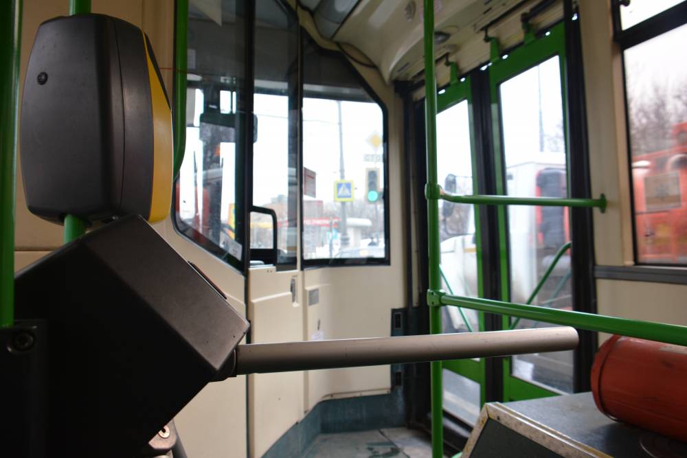Департамент транспорта выступил против установки турникетов в автобусах и трамваях Перми