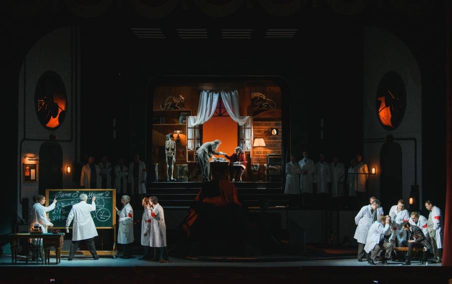 Загадки свежевыжатых «Апельсинов». Новая премьера в Пермском оперном театре