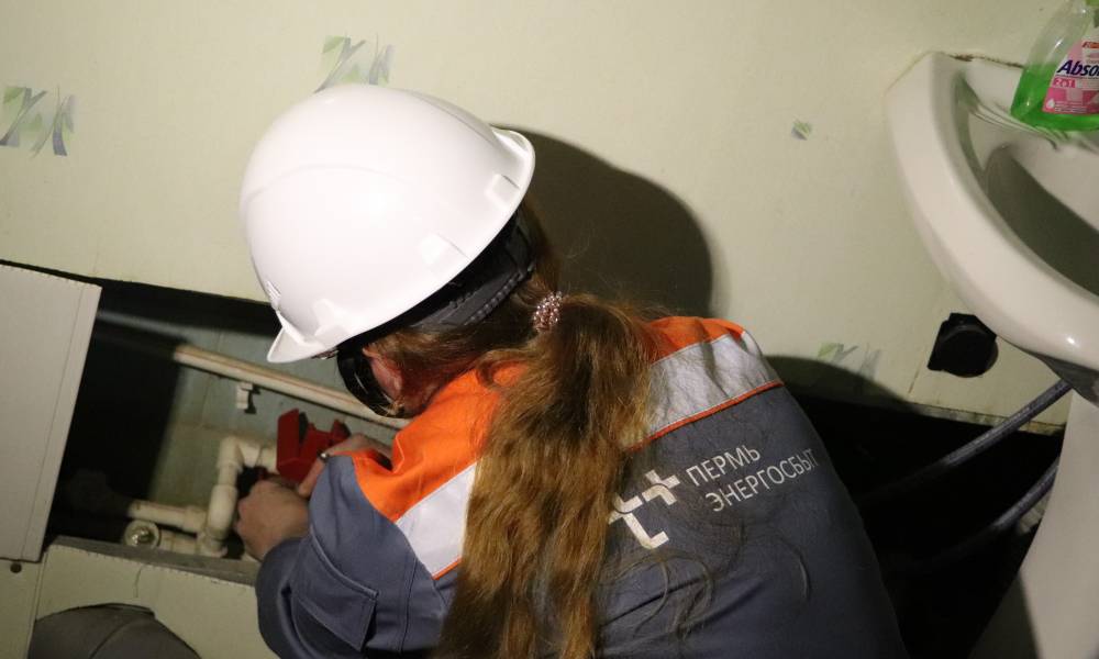 ​Неплательщикам за тепло в Пермском крае ограничат горячую воду