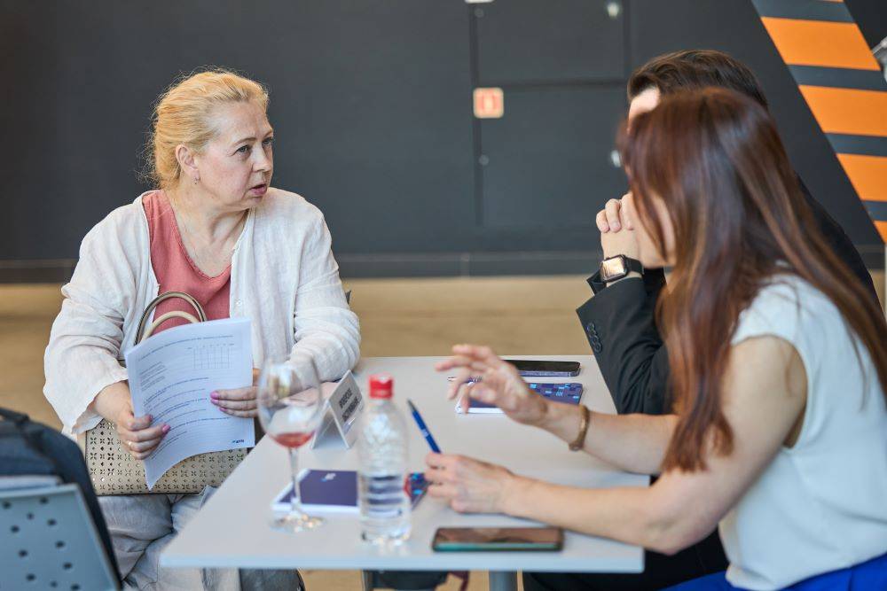 Клиенты ВТБ получили 10 млрд рублей через упрощенный налоговый вычет