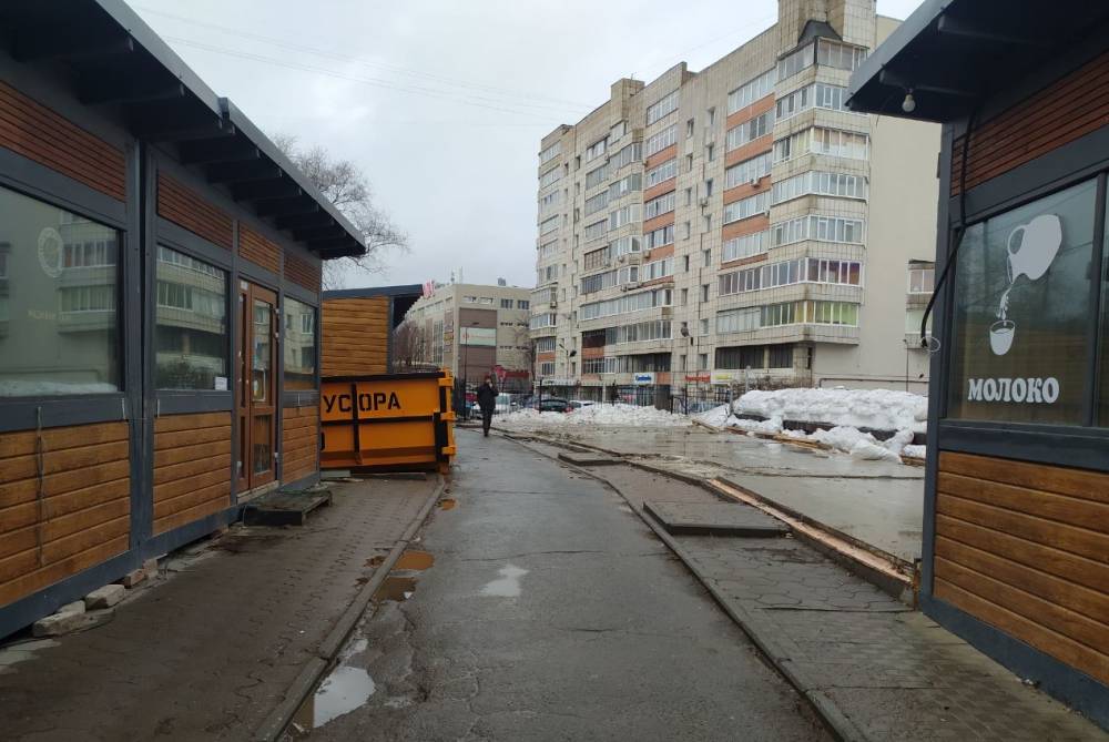 В Перми сносят мини-рынок в Мотовилихинском районе 