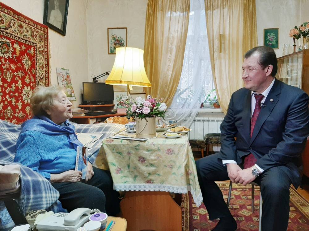 ​94-летняя нефтяница Виктория Шаврина из Краснокамска – на «ты» с компьютером и «скайпом» 