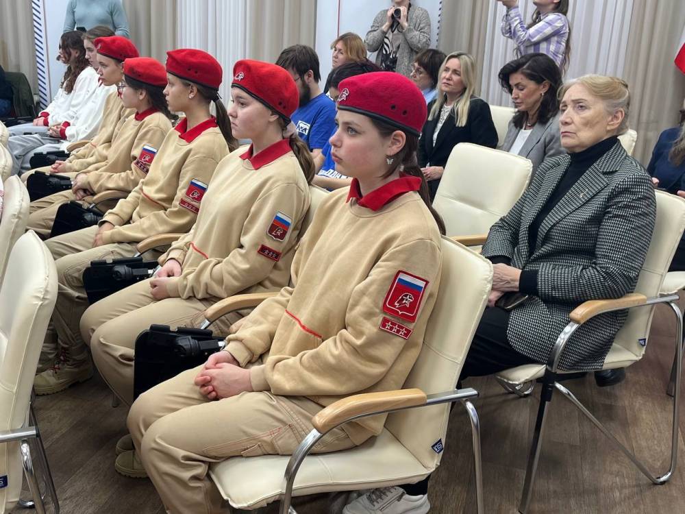 День воссоединения ДНР, ЛНР, Запорожской и Херсонской областей с РФ