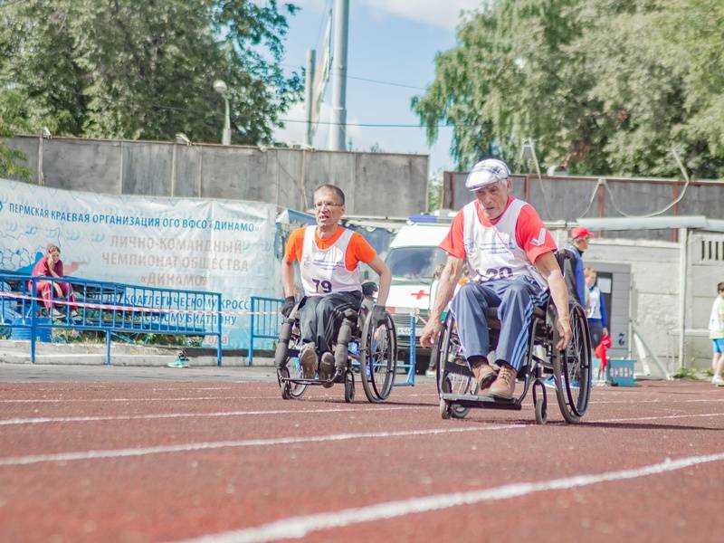 300 спортсменов-инвалидов приняли участие в легкоатлетическом этапе Парафестиваля