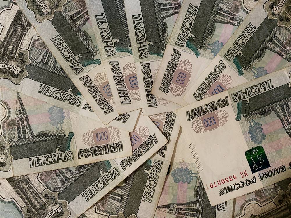 ​Число вакансий с зарплатой от 300 тыс. рублей в Пермском крае в январе увеличилось втрое