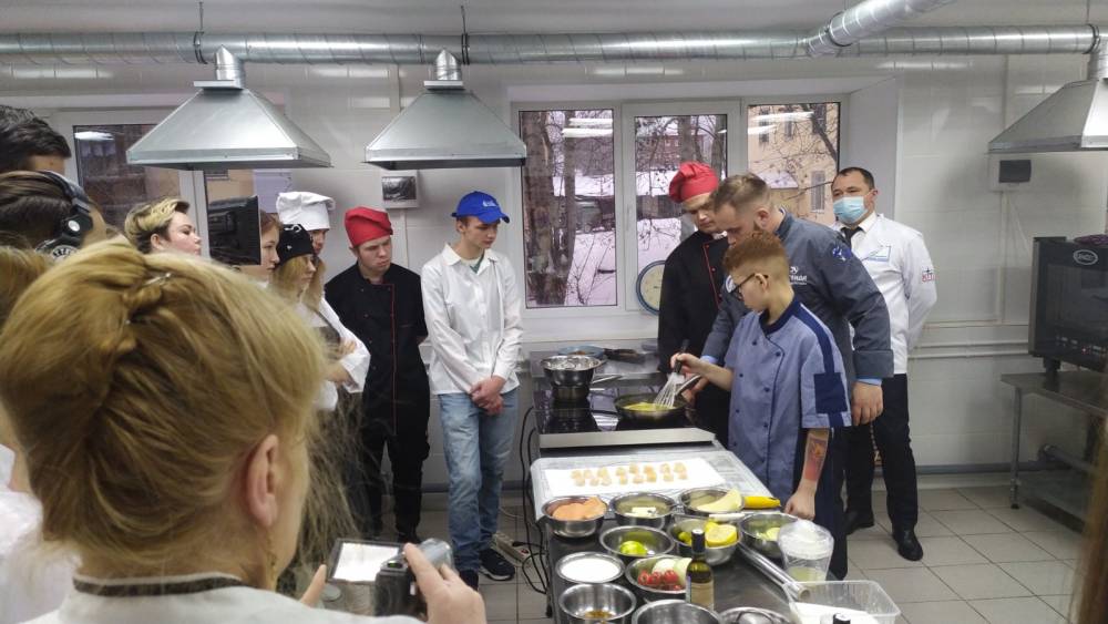 Шеф-повара мирового уровня провели инспекцию школьного питания в Березниках