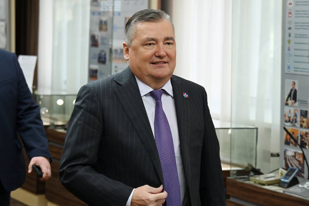 С полной ответственностью. В краевом парламенте прошло мартовское пленарное заседание