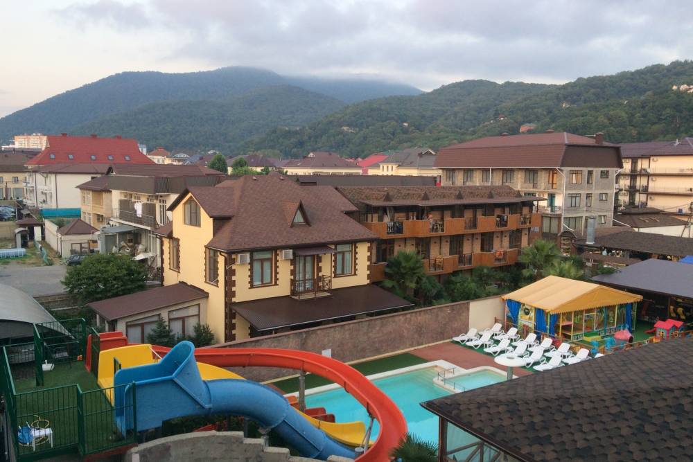 Аналитики назвали популярные направления для одиночных поездок в апреле