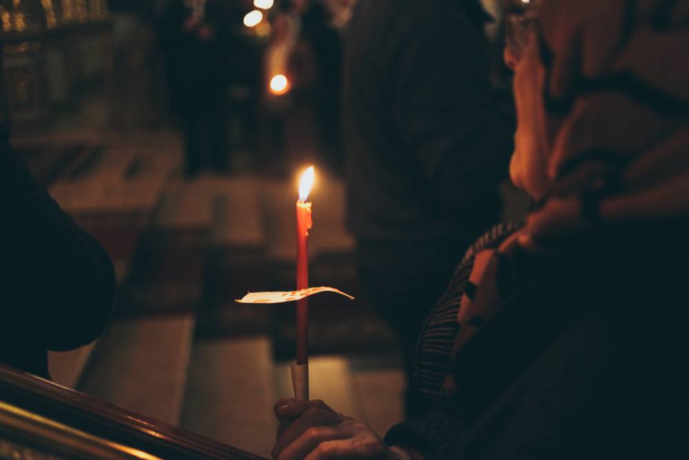 В РПЦ прокомментировали инцидент с запретом ставить свои свечи в пермском храме