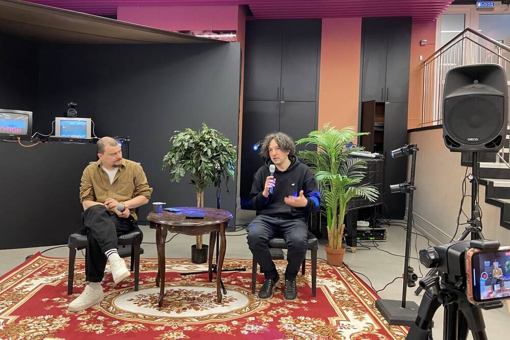 Премьера спектакля «Сережа очень тупой» (16+) в Пермском Театре-Театре открылась лекторием