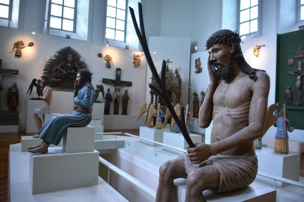 От мостов к автобусам, с парковки к галерее. Business Class подводит итоги года