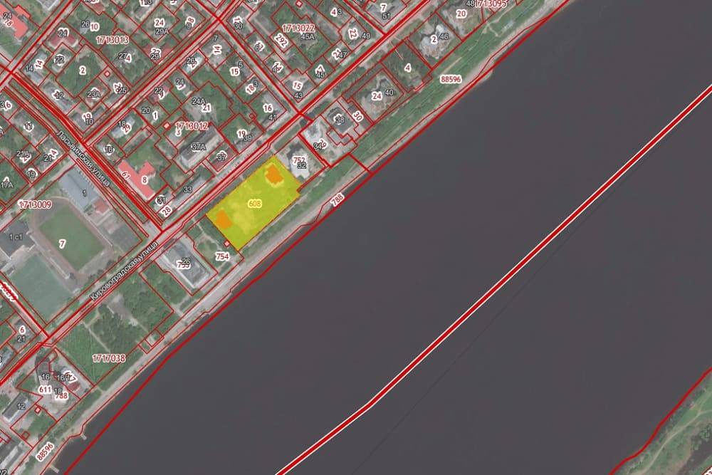 В торгах по имущественному комплексу по ул. Кировоградской определили победителя