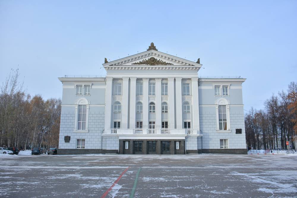 ​В Пермском театре оперы и балета прошла премьера «Кармен» в постановке Константина Богомолова