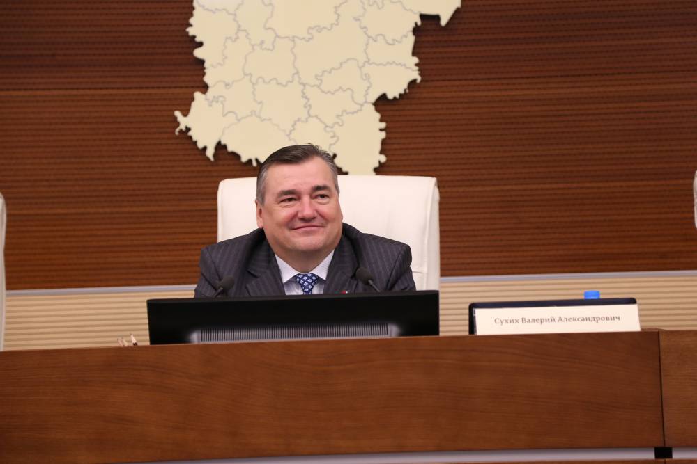​Акцент на экономику: Валерий Сухих рассказал, какие вопросы рассмотрит краевой парламент