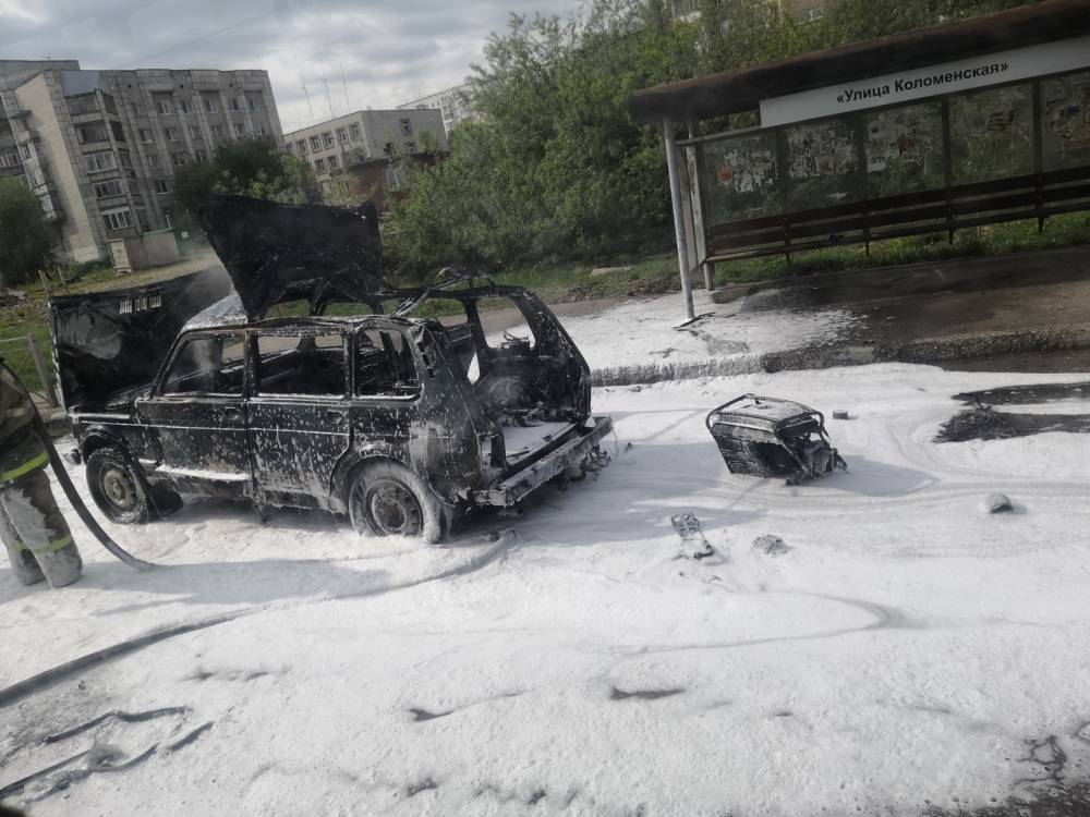 На трассе в Перми загорелся автомобиль 
