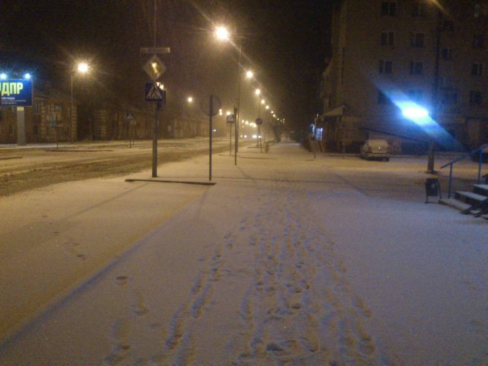 Соцсети: жители разных районов Прикамья поделились фотографиями «наступившей зимы» 