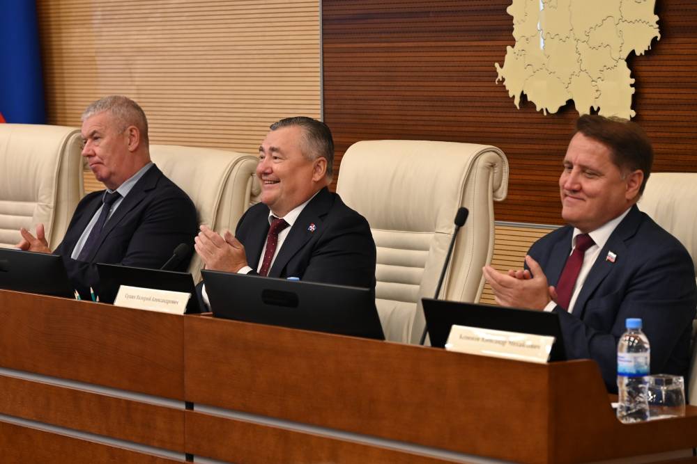 Стал известен состав руководства нового созыва краевого парламента