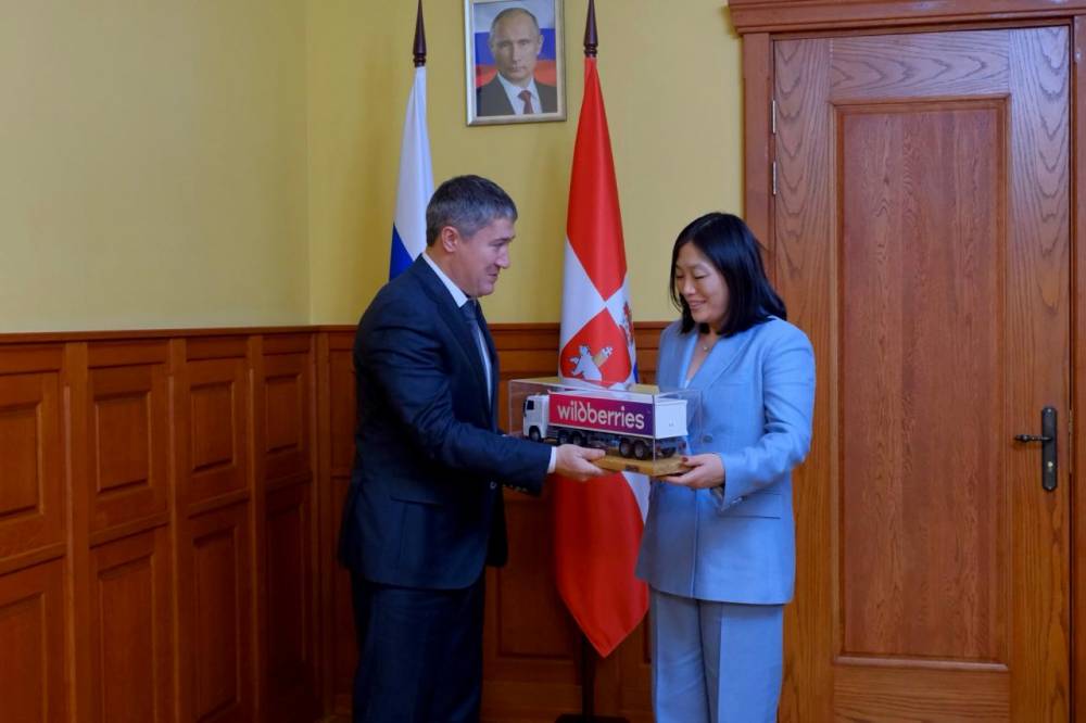 Основательница Wildberries Татьяна Ким провела рабочую встречу с Дмитрием Махониным