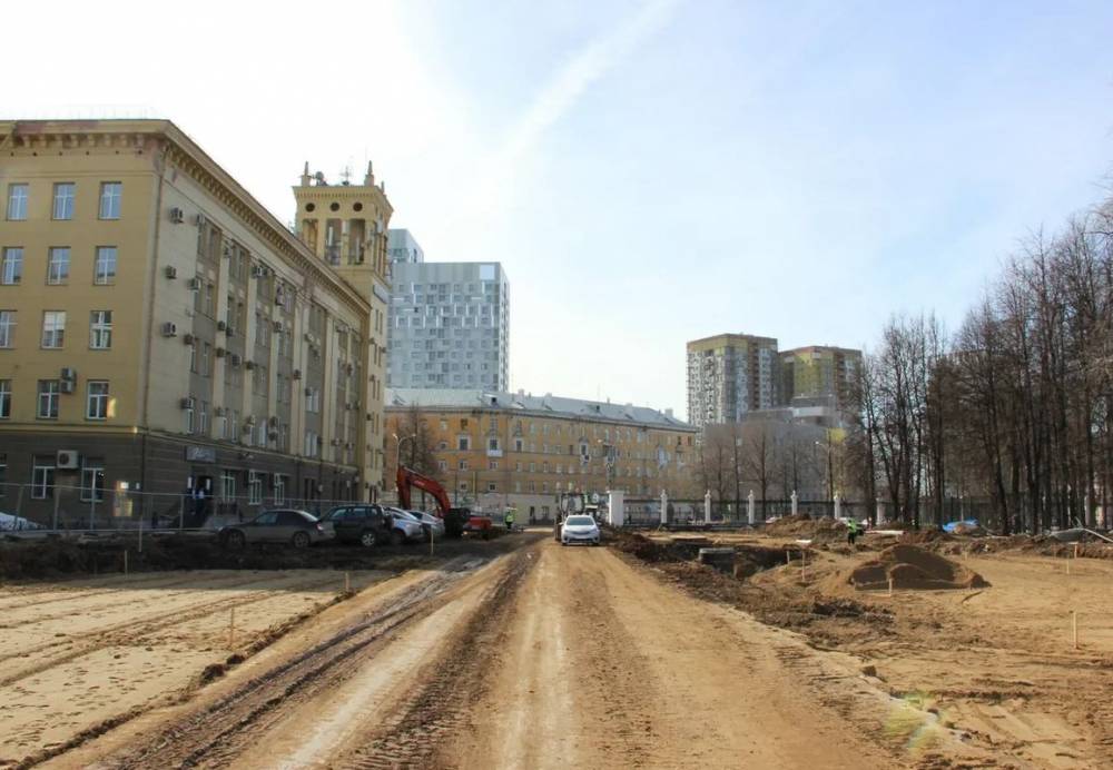 ​На улице Революции в Перми начато устройство основания дороги 