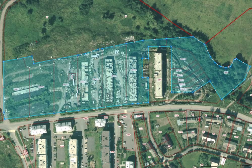 ​Три недостроя Треста № 14 с восемью участками приобрели за 34,6 млн рублей