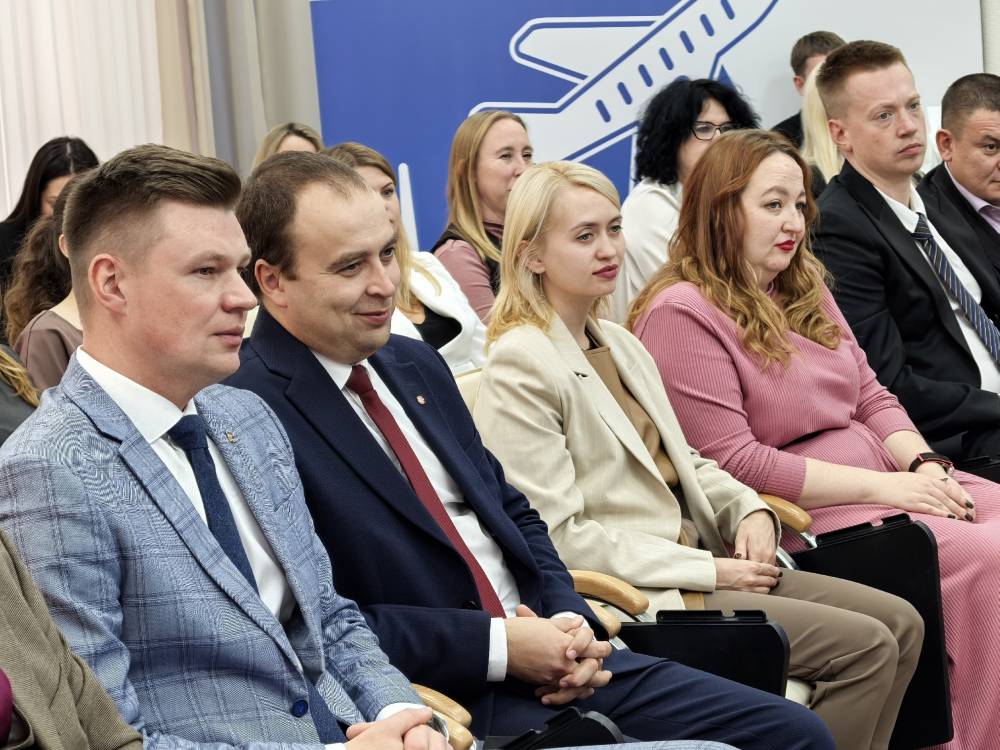 «Единая Россия» в Прикамье провела Всероссийский день приема педагогов