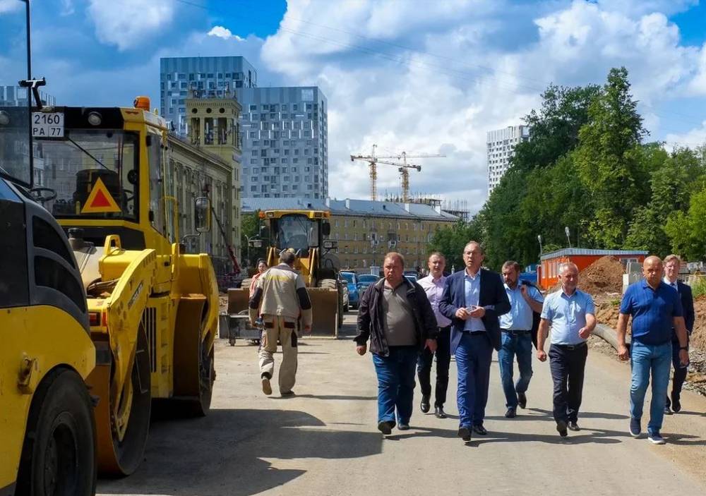 Дмитрий Самойлов проинспектировал ход дорожных работ в центре города