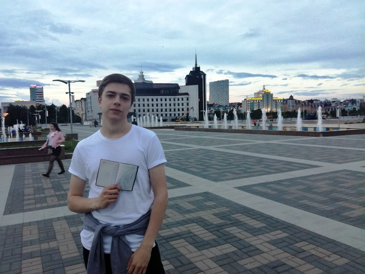 Криштиану Роналду расписался в паспорте у студента из Перми