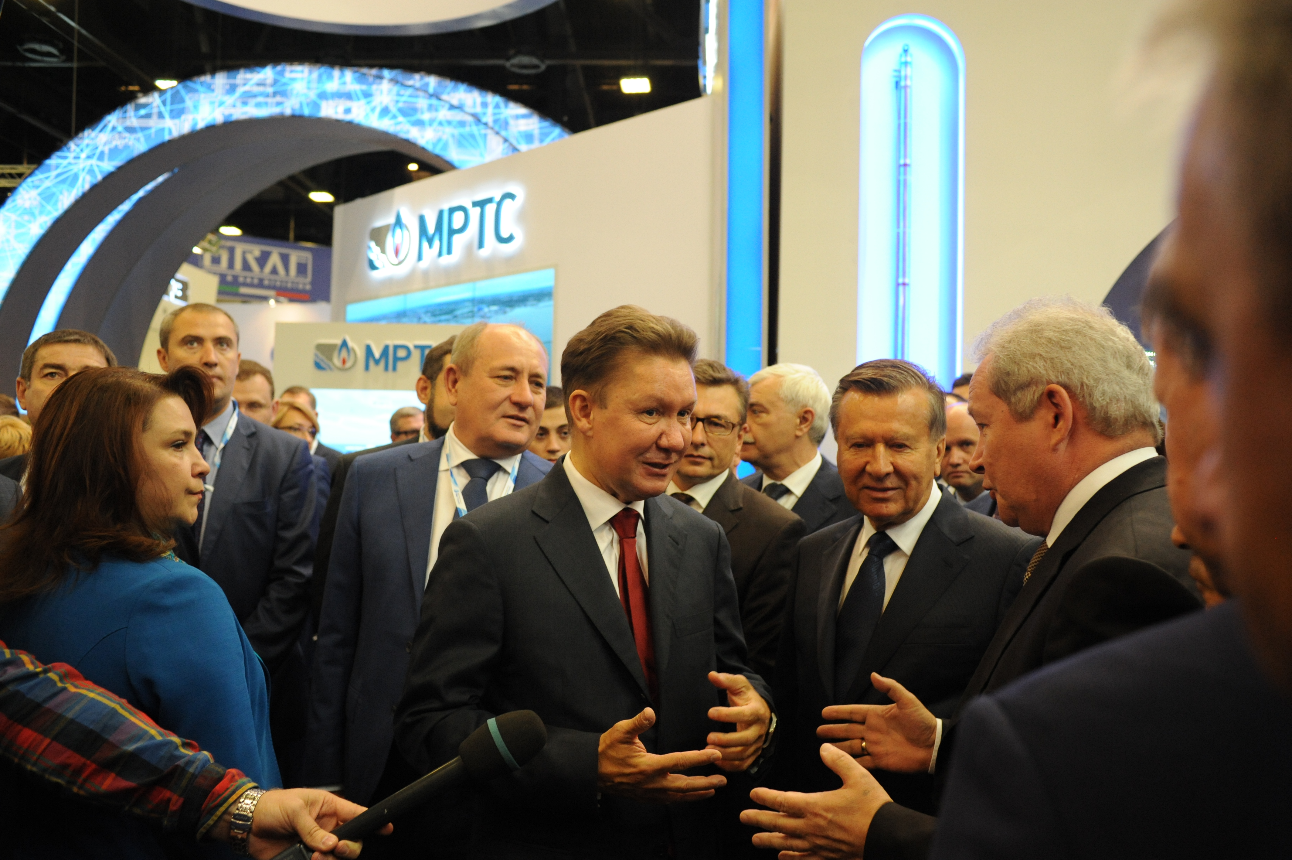 Виктор Басаргин принимает участие в Международном газовом форуме в Санкт-Петербурге